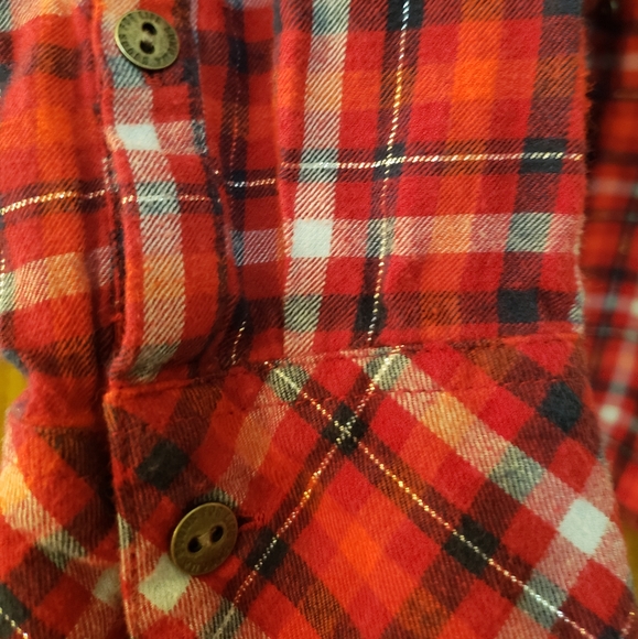 Cute red plaid flannel shirt with silver metallic threads throughout. Like new - Picture 5 of 8